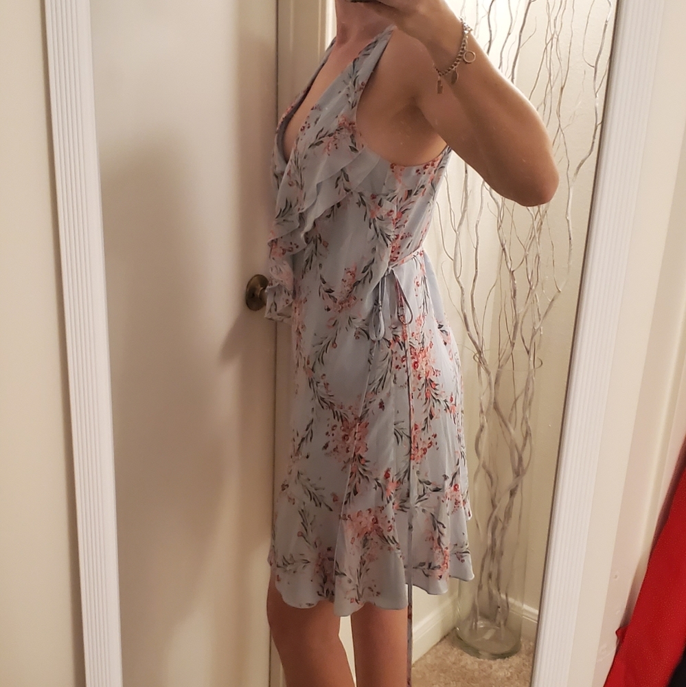 Beautiful  wrap blue dress with flowers US size 10